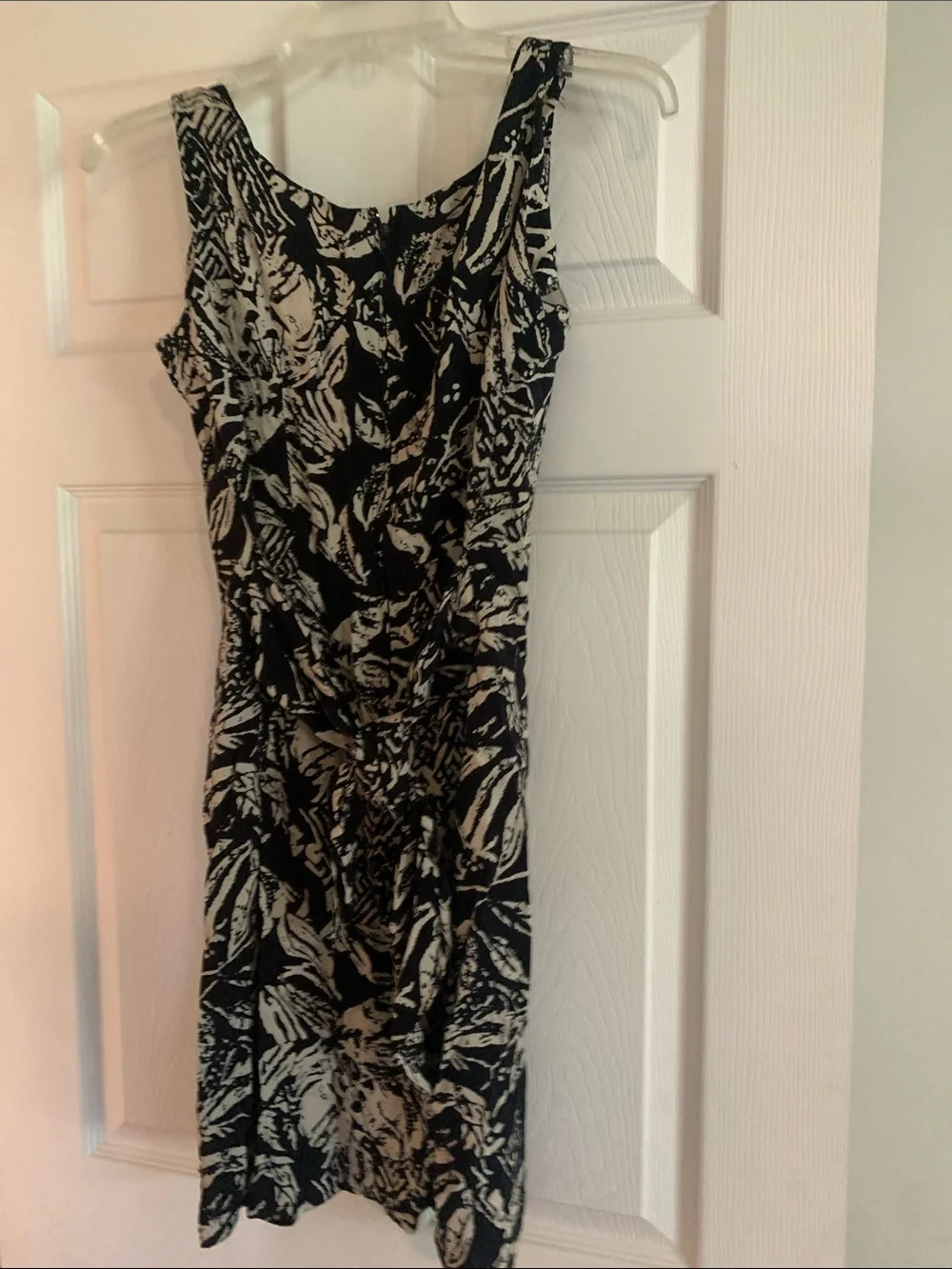 Sleeveless Black and White Print Mini Dress